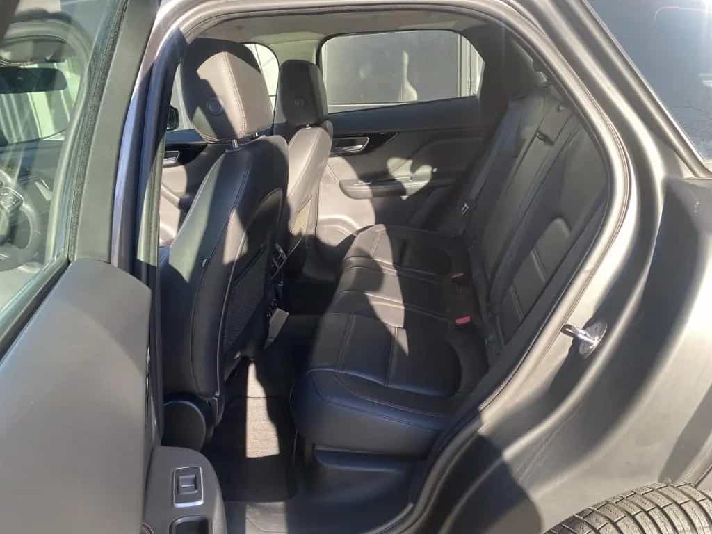 Jaguar F-Pace 20d AWD Portfolio Automatik Portfolio 07/2018-photo-6