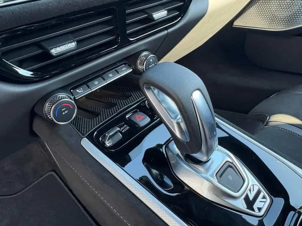Lotus Emira I4 DCT "Turbo SE" by Lotus am Ring null-photo-19