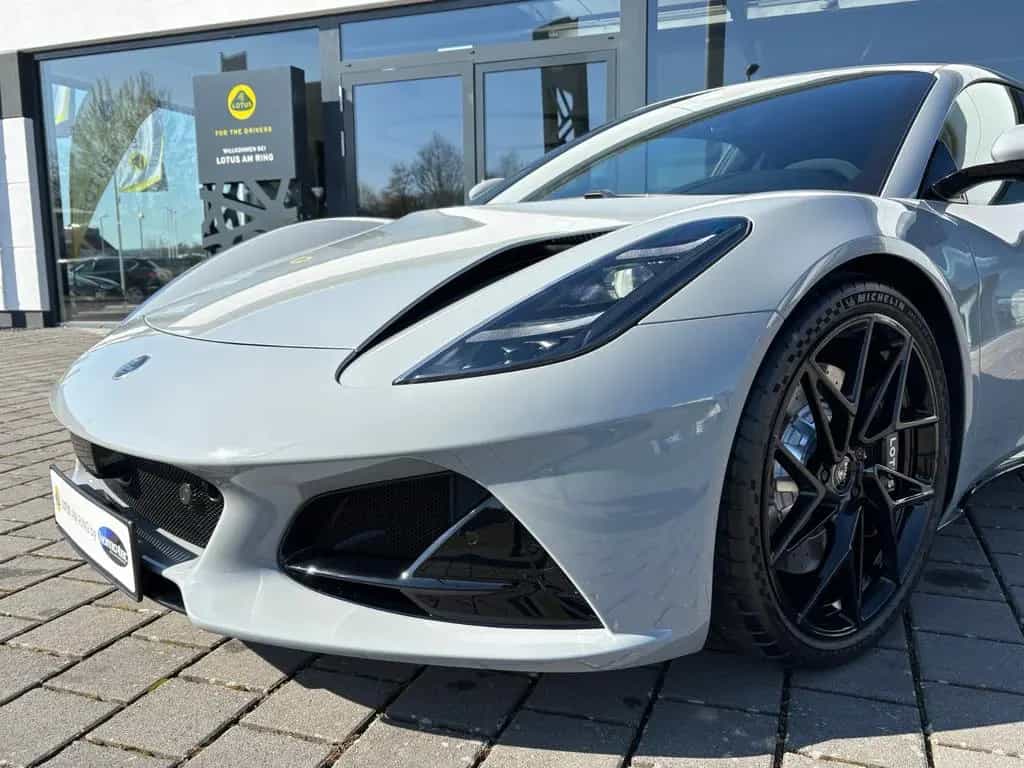 Lotus Emira I4 DCT "Turbo SE" by Lotus am Ring null-photo-26
