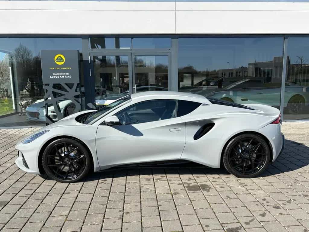 Lotus Emira I4 DCT "Turbo SE" by Lotus am Ring null-photo-3