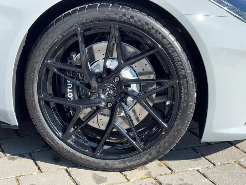 Lotus Emira I4 DCT "Turbo SE" by Lotus am Ring null-photo-7