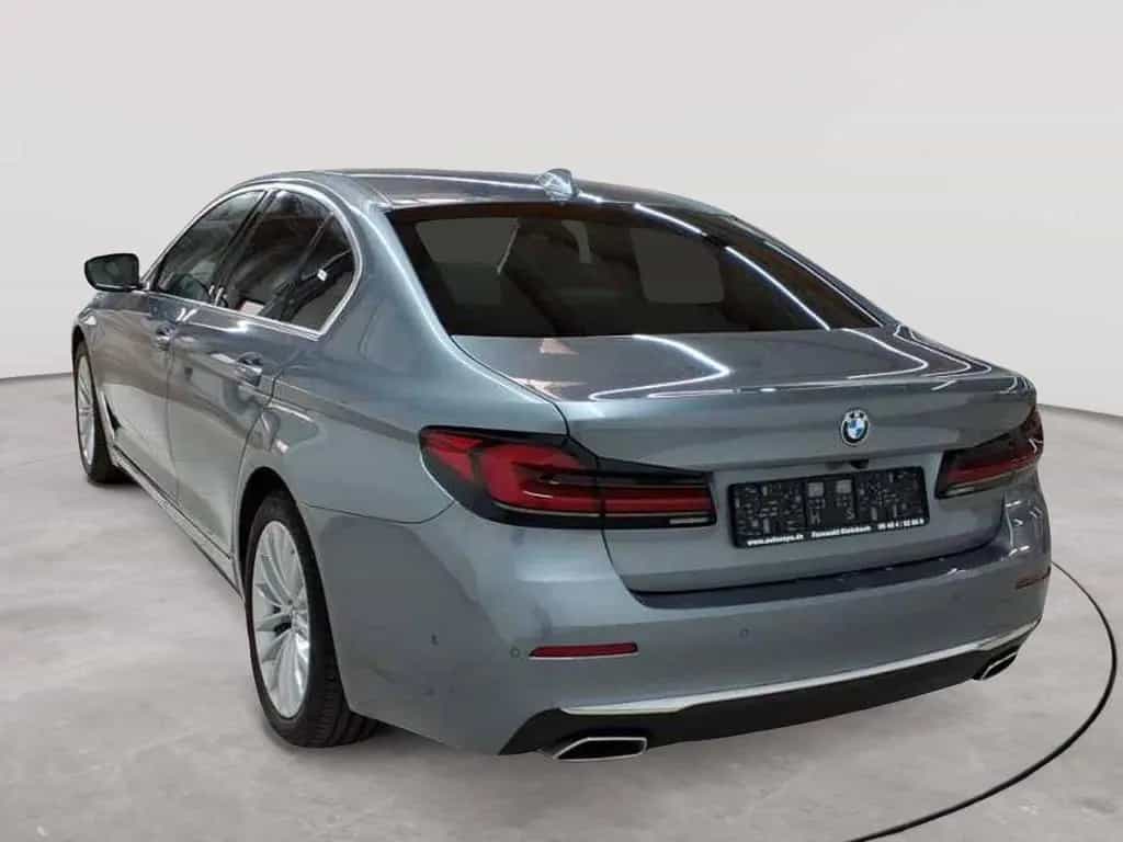 BMW 5 Series 520d xDrive Aut. Luxury Line Navi Leder 07/2022-photo-1