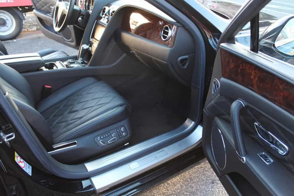 Bentley Flying Spur 6.0 W12 Muliner Ausstattung! 06/2016-photo-24