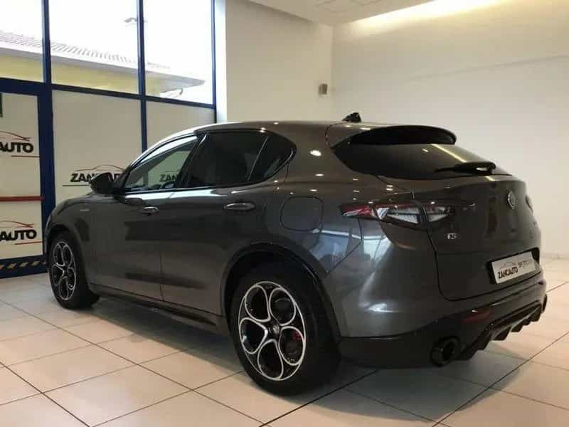 Alfa Romeo Stelvio Stelvio 2.2 Turbodiesel 210 C 03/2025-photo-4