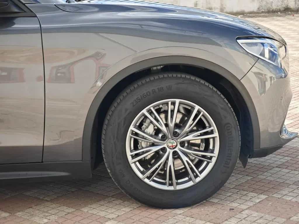 Alfa Romeo Stelvio 2.2 Turbodiesel 190 CV AT8 RW 12/2021-photo-7