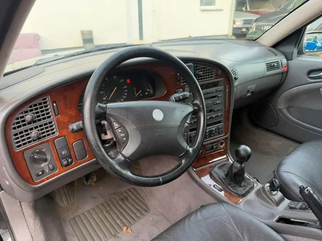 Saab 9-5 2.0t S Kombi*Szhz*Leder 11/2000-photo-11