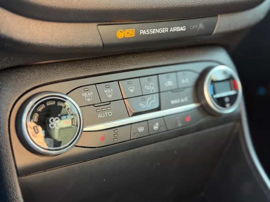 Ford Fiesta ST/200PS/PANORAMA/KLIMA/SHZ/KAMERA 06/2019-photo-26