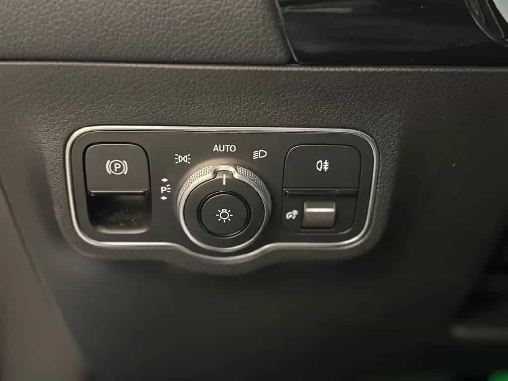 Mercedes-Benz B 200 AMG/Night 7G-DCT Rü-Ka P-SHD AHK LED Sound 06/2019-photo-17