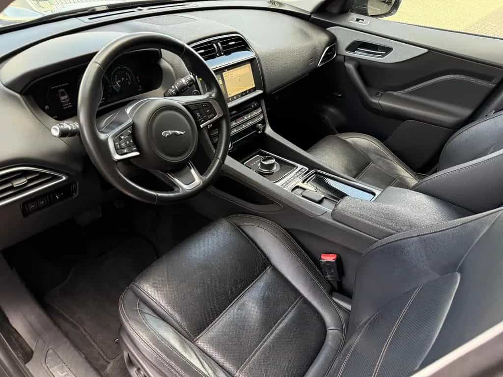 Jaguar F-Pace Prestige AWD/Navi/Sitzhz./AHK/Panorama 11/2017-photo-11