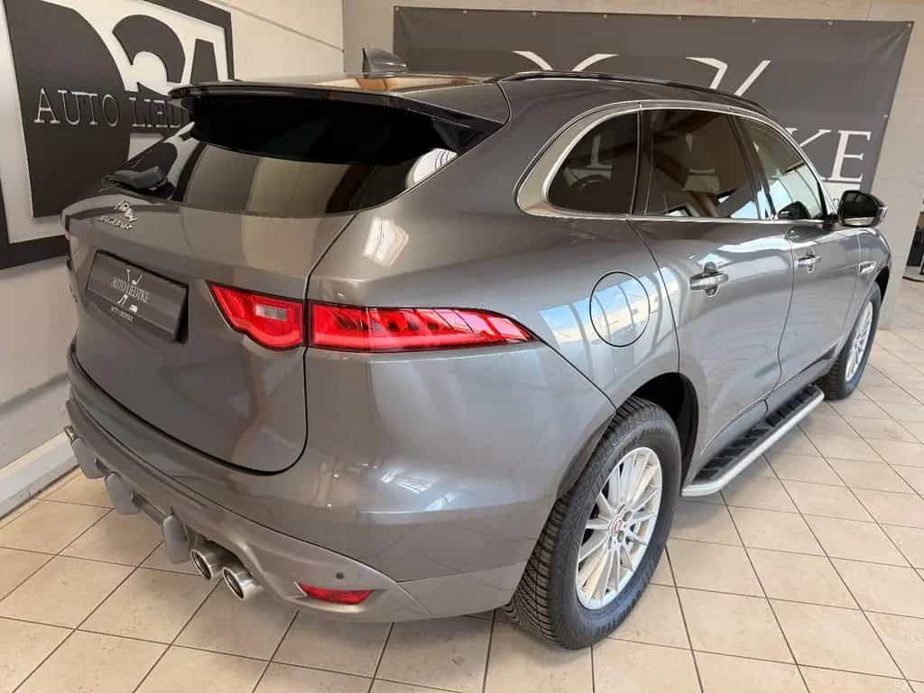 Jaguar F-Pace Prestige AWD/Navi/Sitzhz./AHK/Panorama 11/2017-photo-6