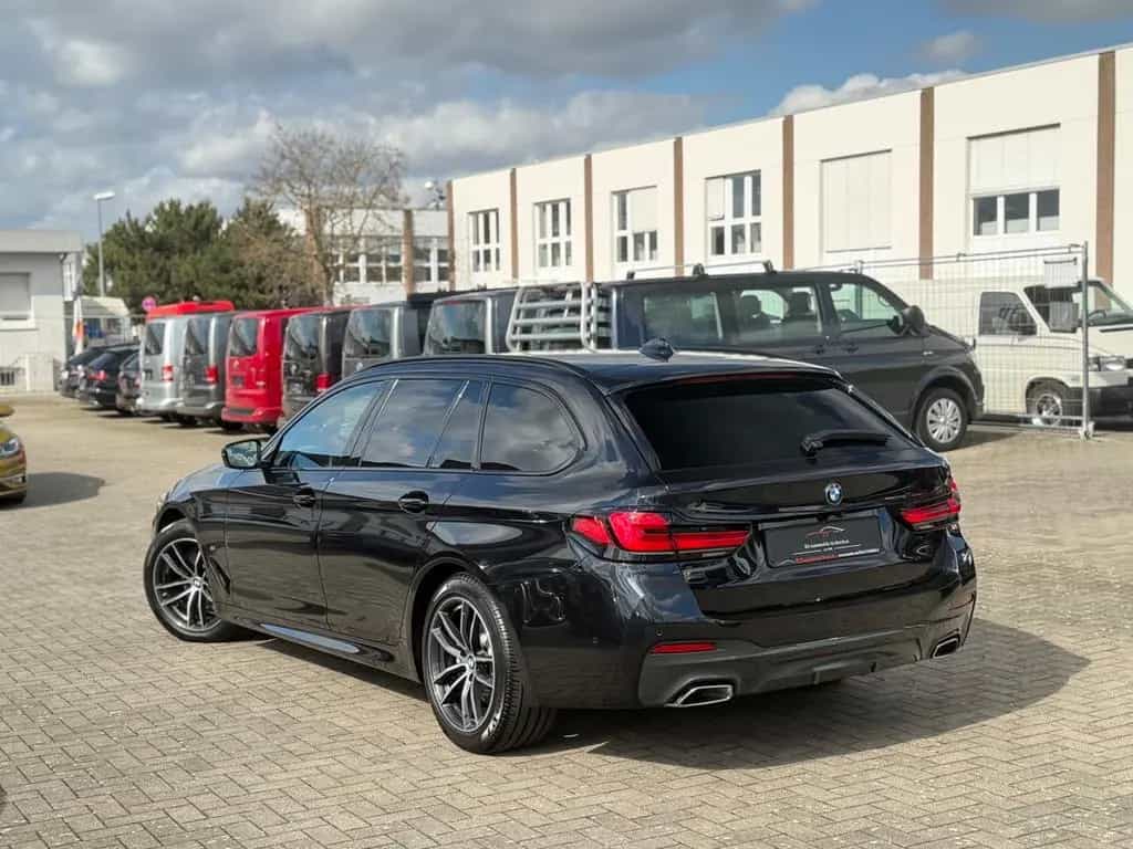BMW 5 Series 520 d xDrive M-Paket *Head-up*AHK*ACC*Kam*1.Hd* 10/2020-photo-9