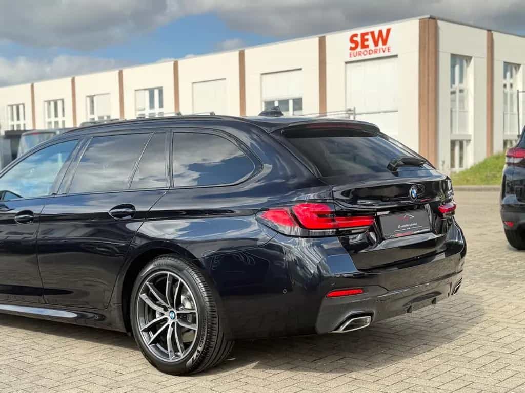 BMW 5 Series 520 d xDrive M-Paket *Head-up*AHK*ACC*Kam*1.Hd* 10/2020-photo-10