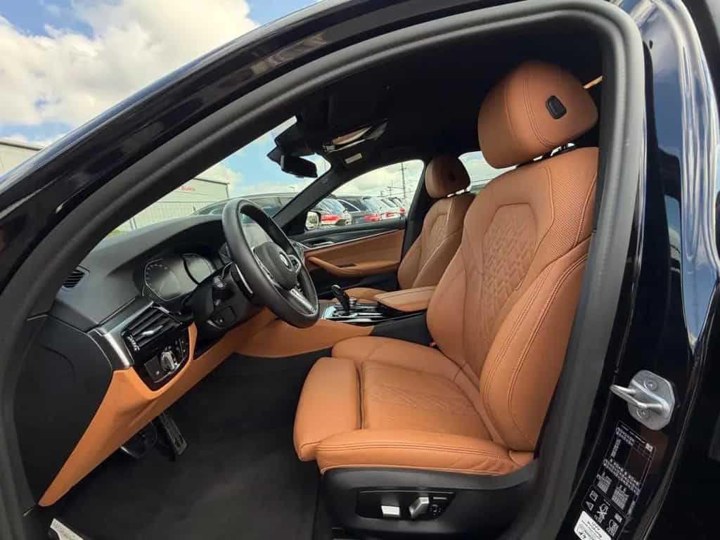 BMW 5 Series 520 d xDrive M-Paket *Head-up*AHK*ACC*Kam*1.Hd* 10/2020-photo-17