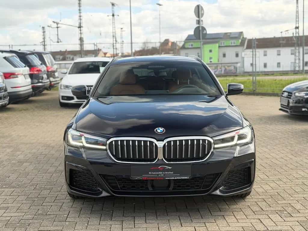 BMW 5 Series 520 d xDrive M-Paket *Head-up*AHK*ACC*Kam*1.Hd* 10/2020-photo-1