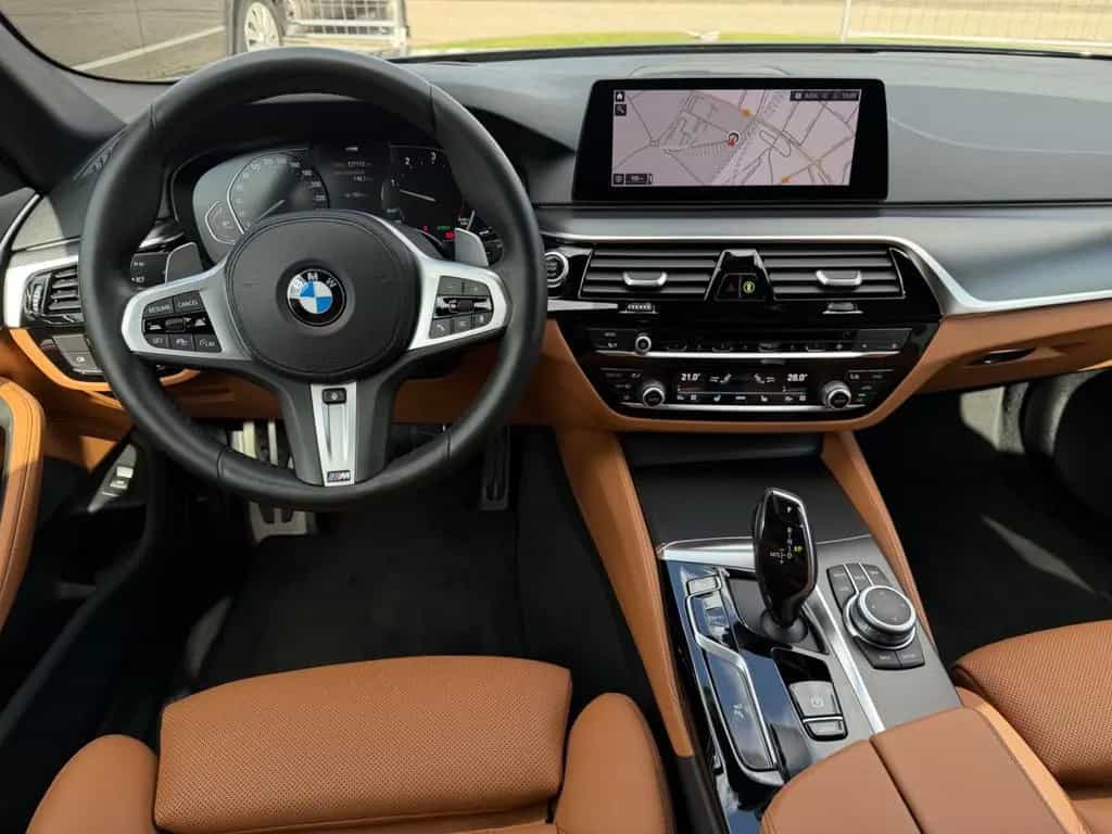 BMW 5 Series 520 d xDrive M-Paket *Head-up*AHK*ACC*Kam*1.Hd* 10/2020-photo-23