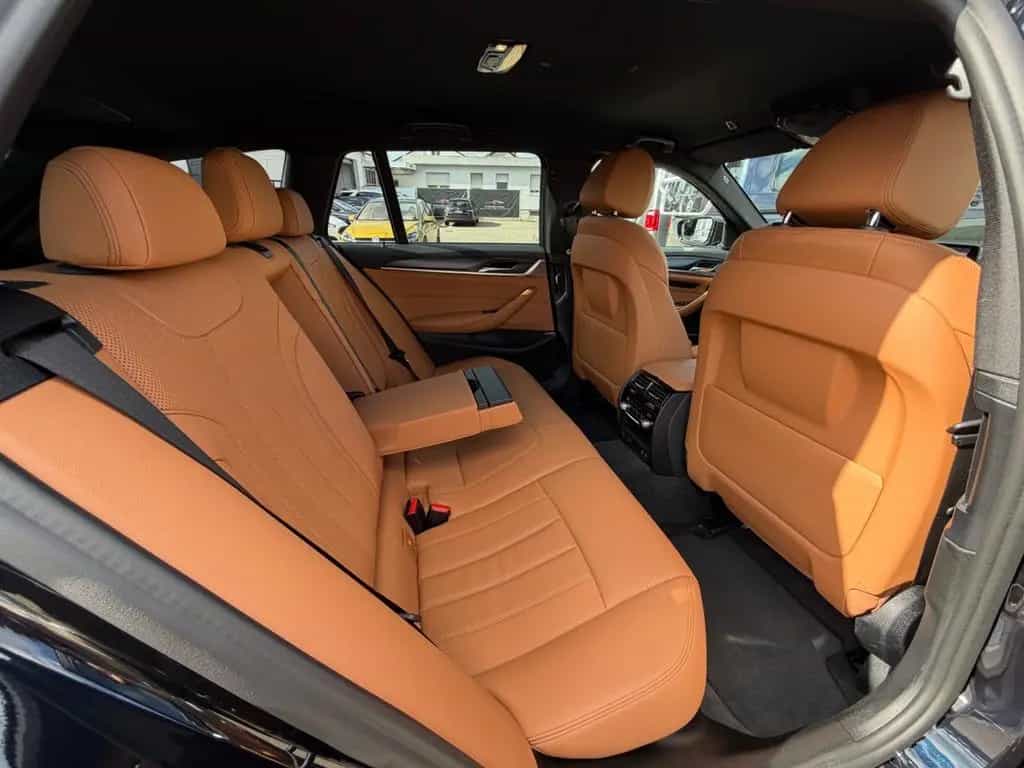 BMW 5 Series 520 d xDrive M-Paket *Head-up*AHK*ACC*Kam*1.Hd* 10/2020-photo-32