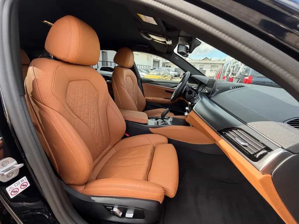 BMW 5 Series 520 d xDrive M-Paket *Head-up*AHK*ACC*Kam*1.Hd* 10/2020-photo-35