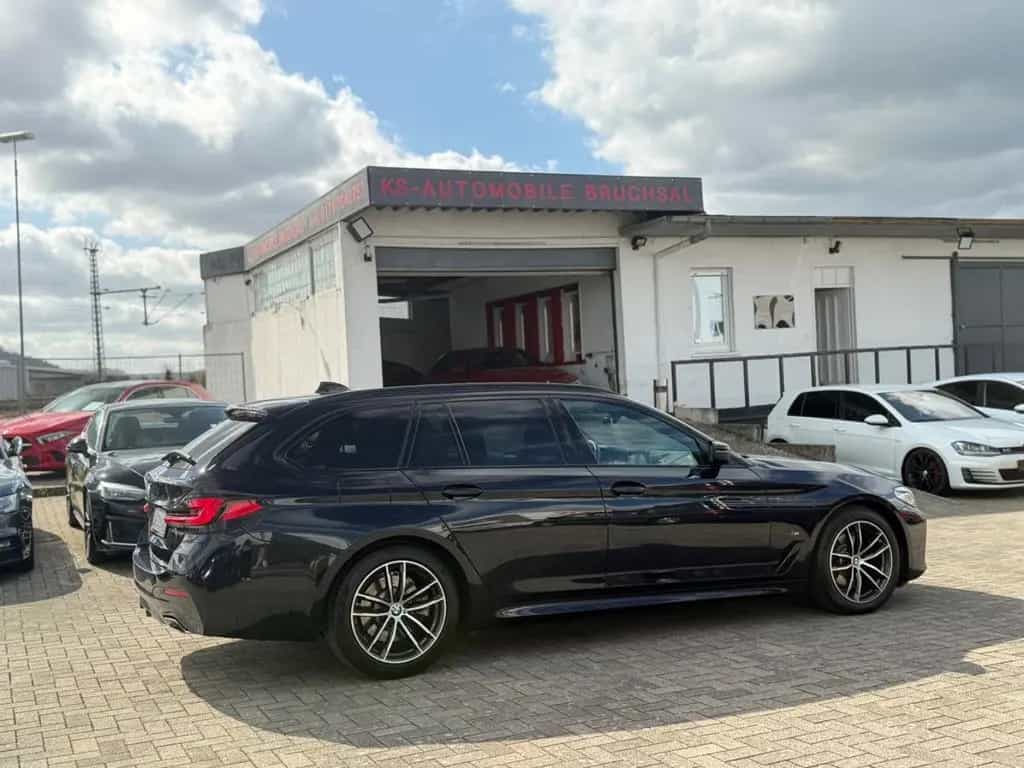 BMW 5 Series 520 d xDrive M-Paket *Head-up*AHK*ACC*Kam*1.Hd* 10/2020-photo-40