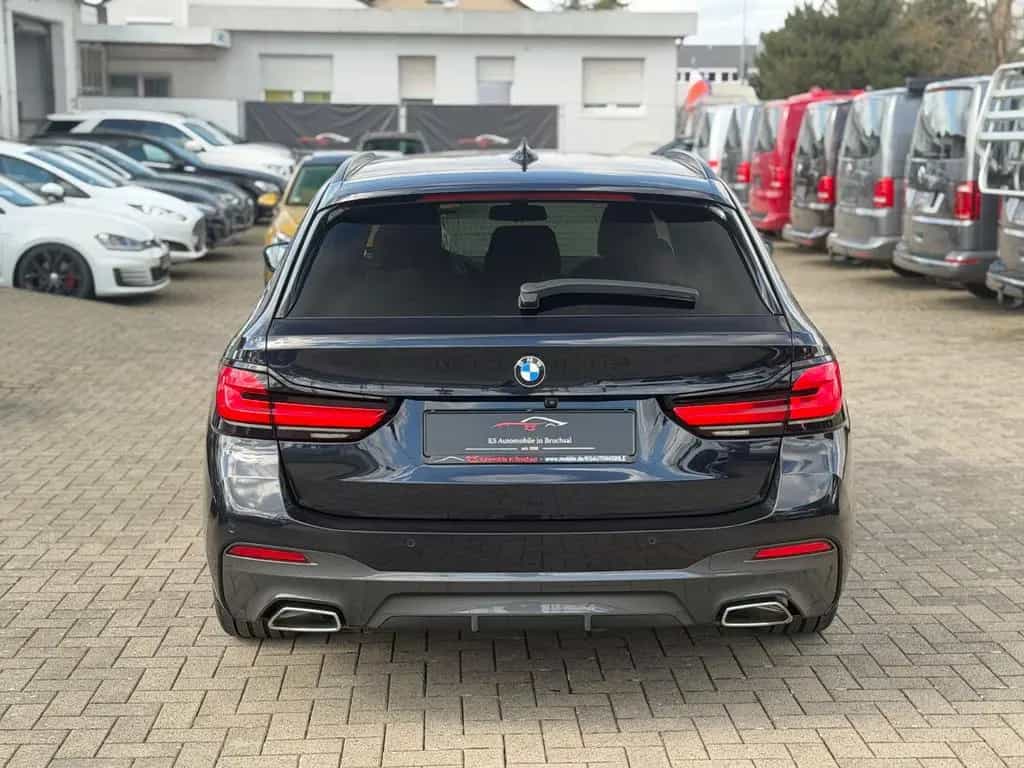 BMW 5 Series 520 d xDrive M-Paket *Head-up*AHK*ACC*Kam*1.Hd* 10/2020-photo-4