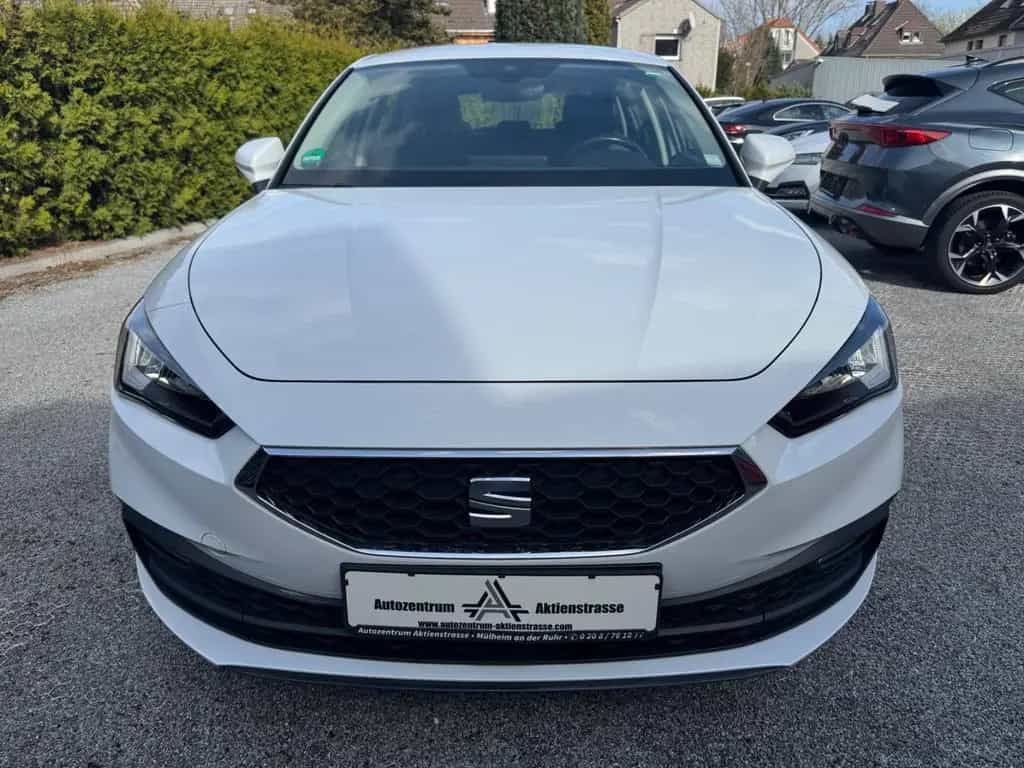 Seat Leon Style Navi LMF Sitzheizung  ACC 1.Hand 02/2022-photo-2