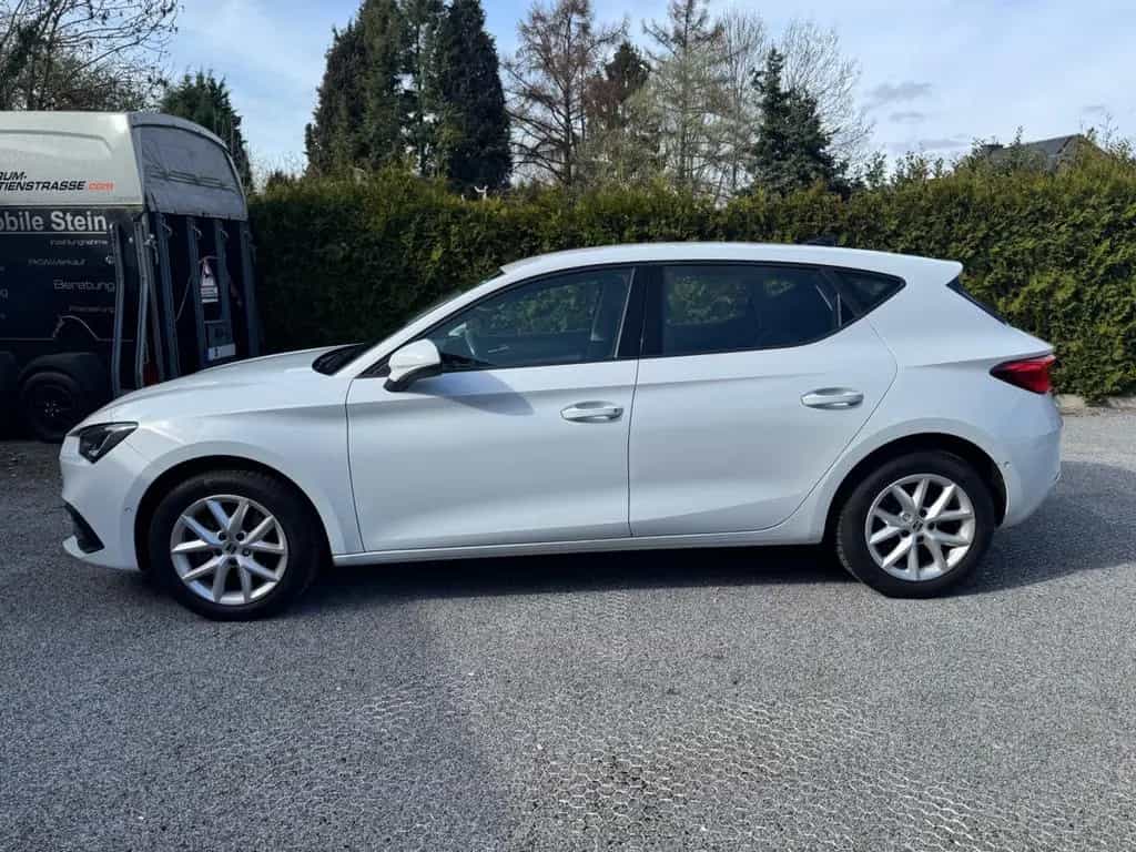 Seat Leon Style Navi LMF Sitzheizung  ACC 1.Hand 02/2022-photo-4