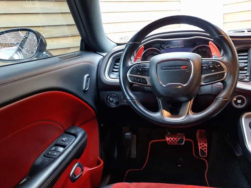 Dodge Challenger SRT 392 6,4L PDC ALPINE Memory LC 06/2022-photo-17