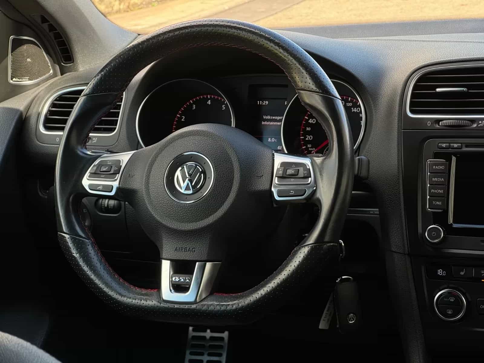 Volkswagen Golf 6 GTI Cabriolet 2.0*GARANTIE*8-FACH*AHK*KAM 03/2015-photo-20