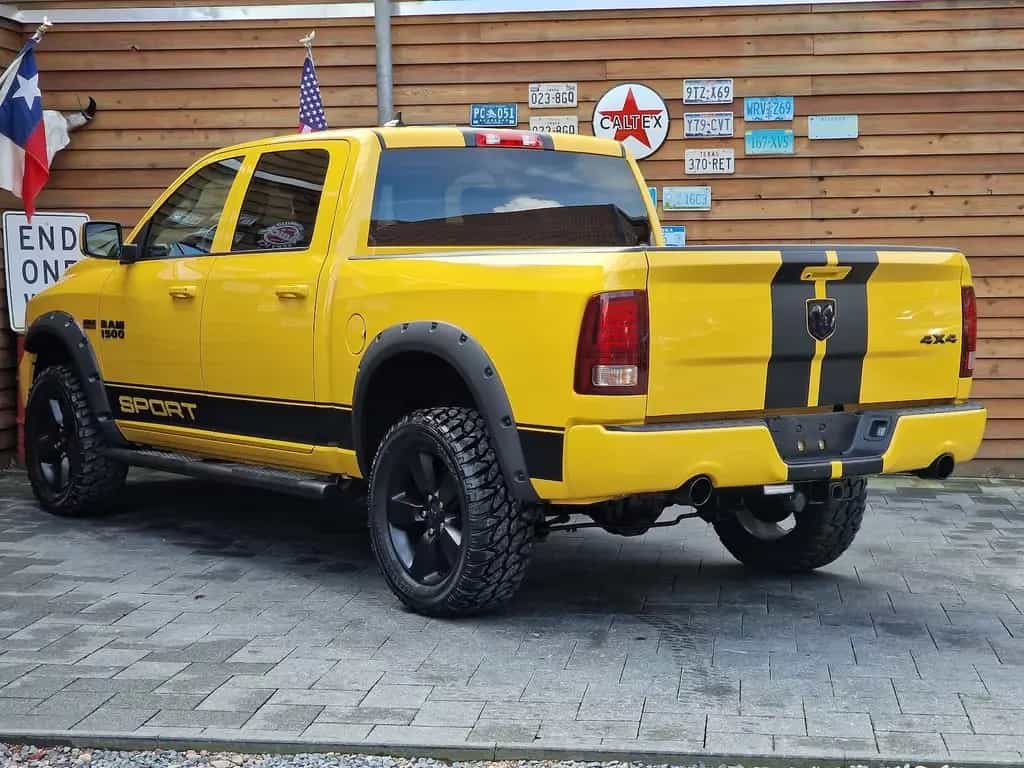 Dodge RAM 1500 RumbleBee 5,7L V8 4x4 AHK SHZ 20´´ 09/2019-photo-7