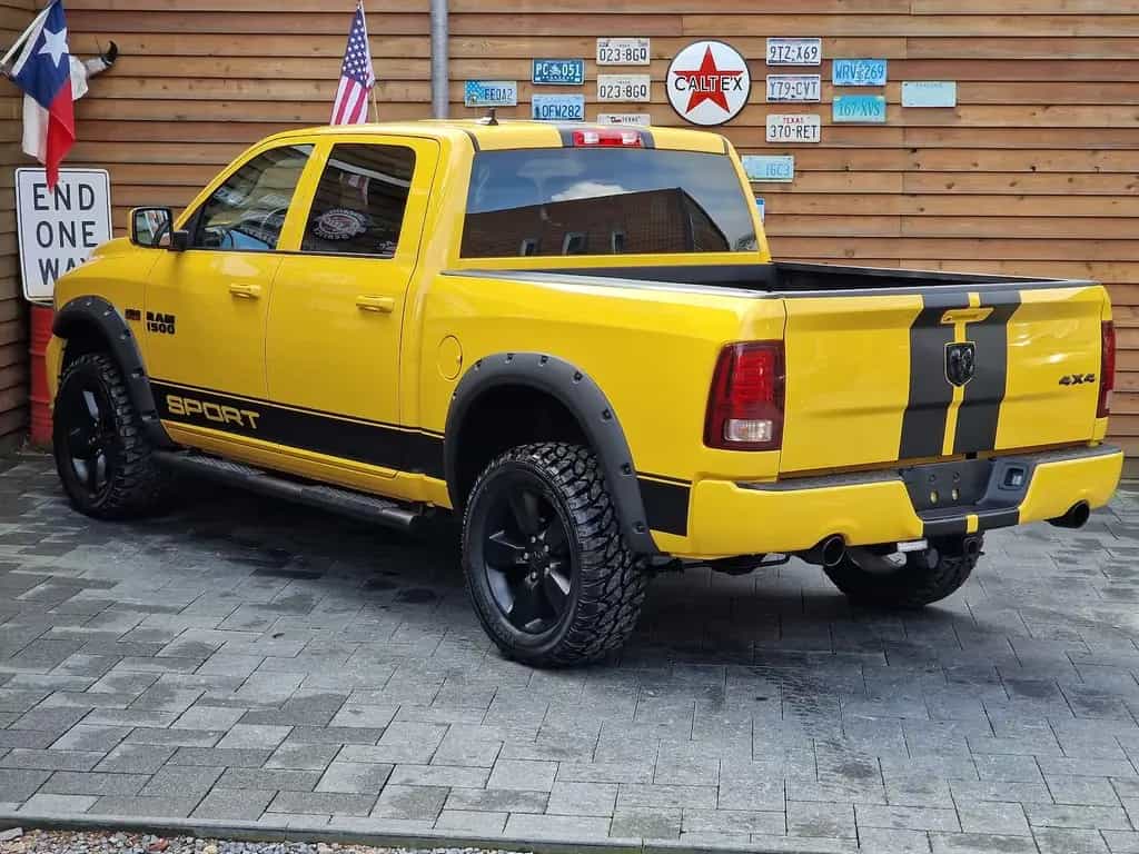 Dodge RAM 1500 RumbleBee 5,7L V8 4x4 AHK SHZ 20´´ 09/2019-photo-8