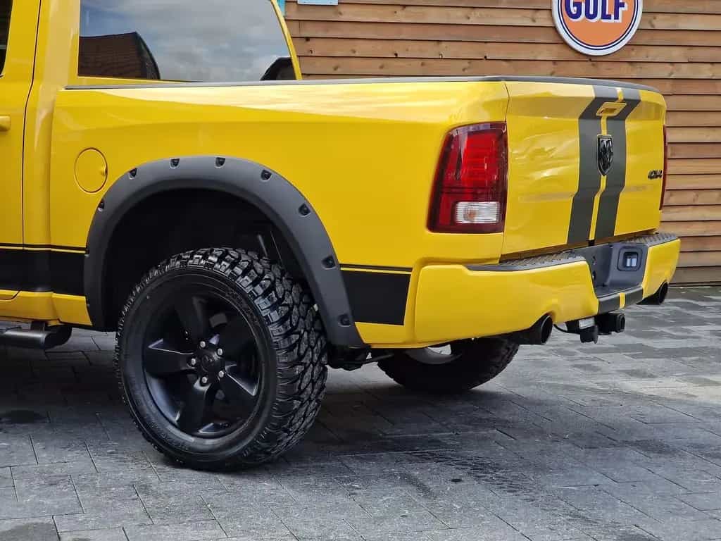 Dodge RAM 1500 RumbleBee 5,7L V8 4x4 AHK SHZ 20´´ 09/2019-photo-9