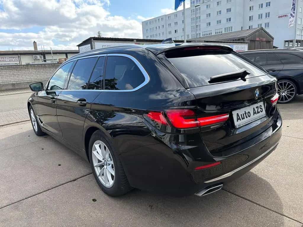 BMW 5 Series 520d Luxury Line/1.Hd/NAVI/AMBIENTE/HOLZ/LED/SHZ 10/2021-photo-3