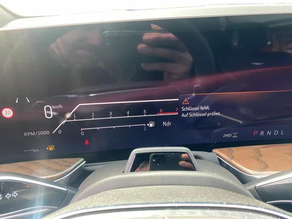 Cadillac Escalade ESV 4WD Platinum Sport MY26 VOLL null-photo-13