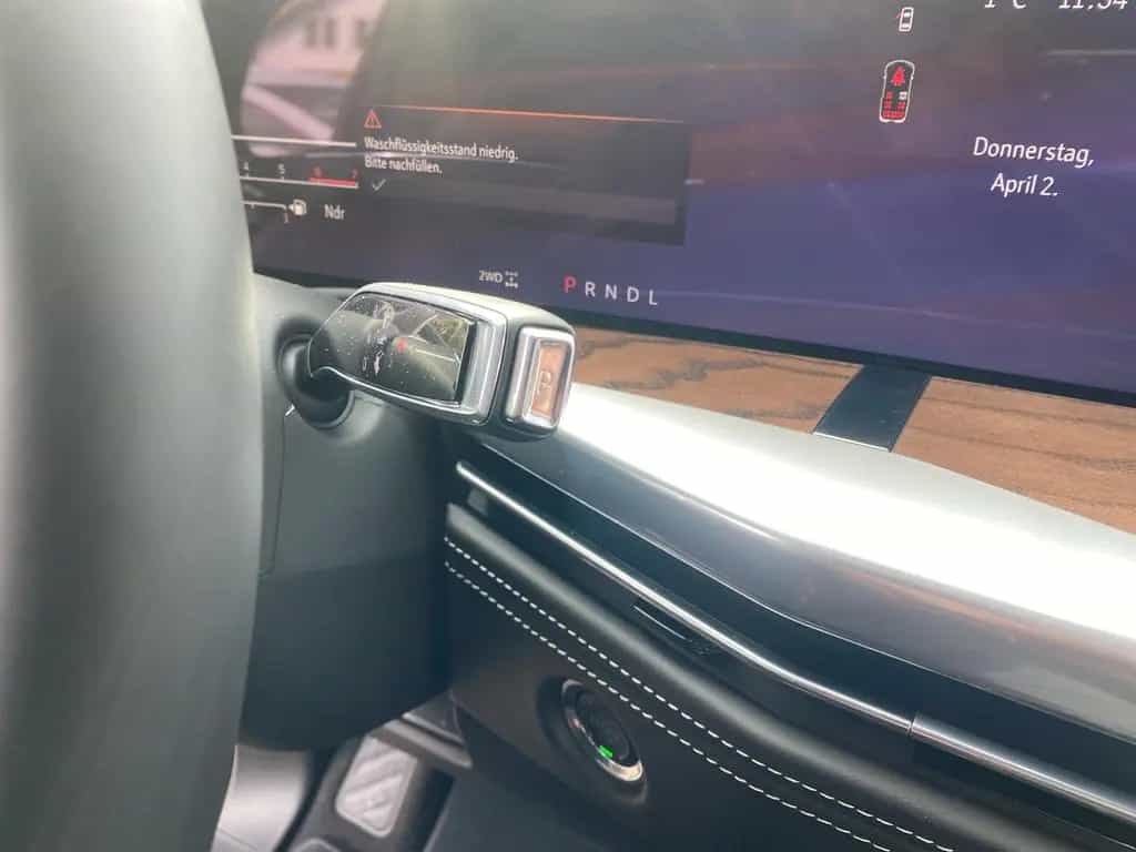 Cadillac Escalade ESV 4WD Platinum Sport MY26 VOLL null-photo-16