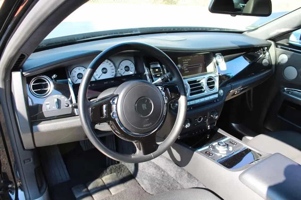 Rolls-Royce Ghost Family 6,6 Lit., V12 01/2011-photo-24