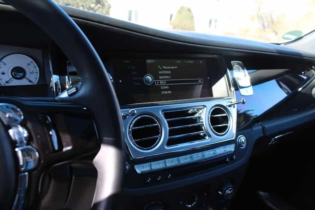 Rolls-Royce Ghost Family 6,6 Lit., V12 01/2011-photo-28