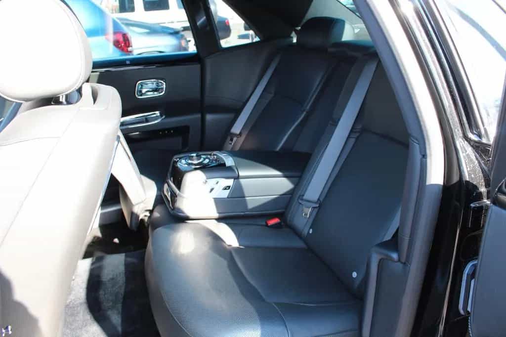 Rolls-Royce Ghost Family 6,6 Lit., V12 01/2011-photo-34
