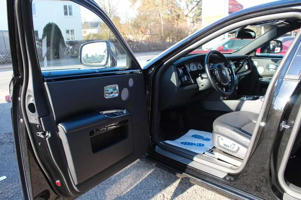 Rolls-Royce Ghost Family 6,6 Lit., V12 01/2011-photo-35