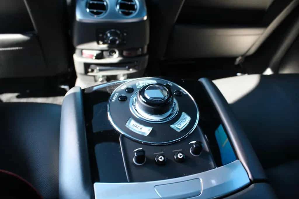 Rolls-Royce Ghost Family 6,6 Lit., V12 01/2011-photo-38