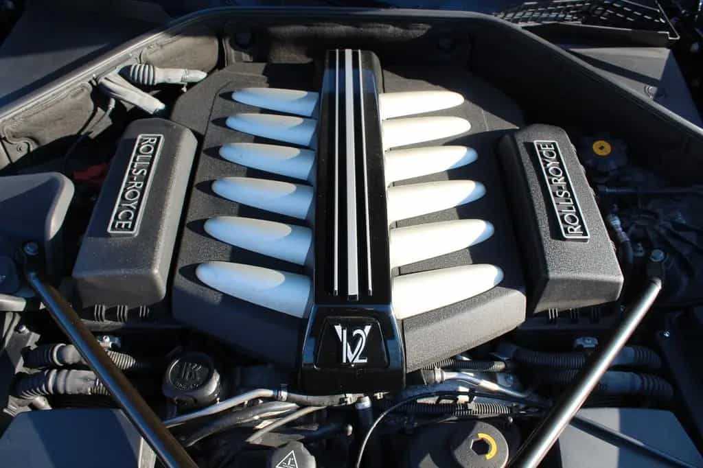 Rolls-Royce Ghost Family 6,6 Lit., V12 01/2011-photo-44