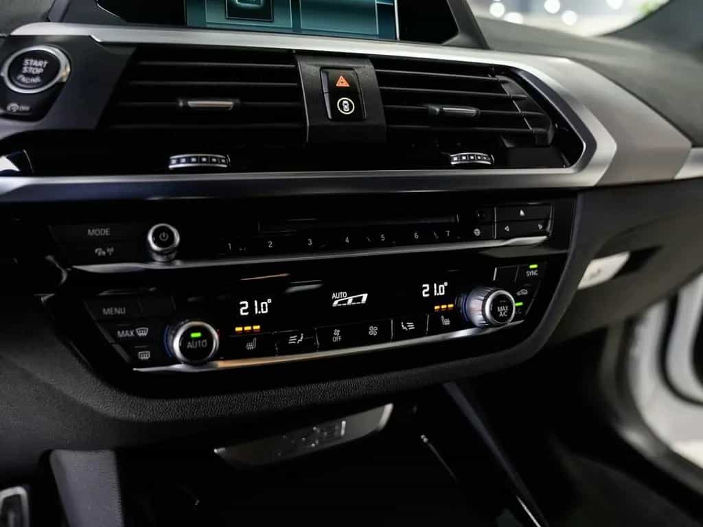 BMW X3 xDrive20d M Sport Kamera Head-Up Komfortzug. 03/2020-photo-22