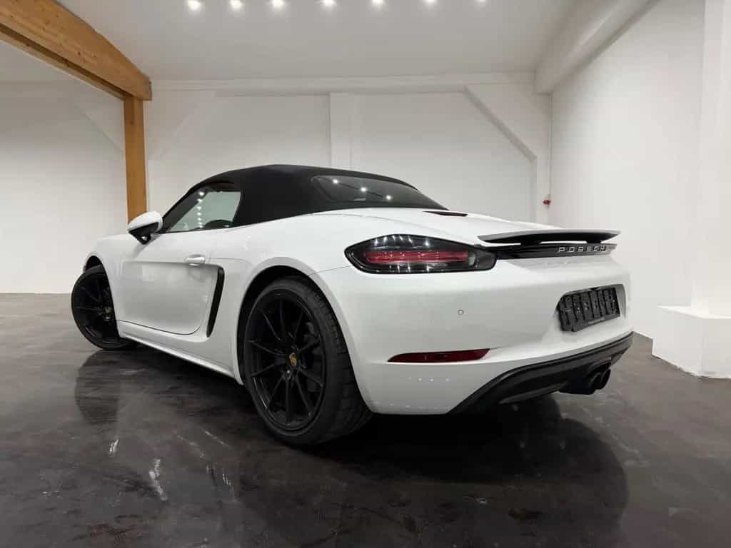 Porsche Boxster 718 PSA Sitzheizung + Belüftung PDK 20" 02/2018-photo-1