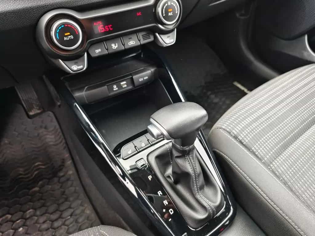 Kia Stonic 1.0T 120 Dream Team Navi/17"/Kamera/SHeiz 11/2018-photo-19