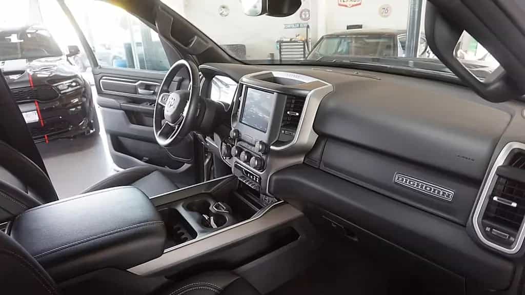 Dodge RAM 1500 HEMI 5.7l Crew-Cab*4x4*Navi*Alu20* 07/2023-photo-11