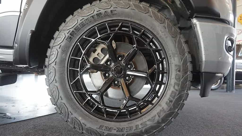 Dodge RAM 1500 HEMI 5.7l Crew-Cab*4x4*Navi*Alu20* 07/2023-photo-30