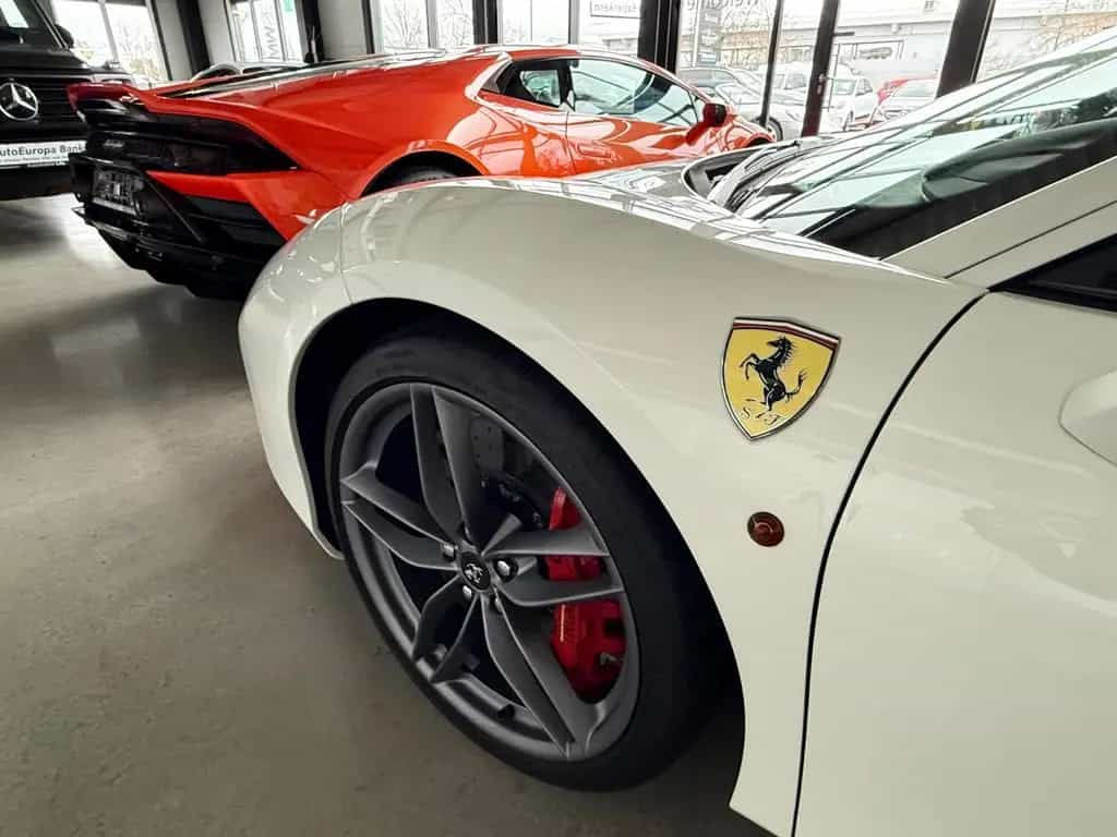 Ferrari 488 GTB *Lift*JBL*Kam.* 09/2017-photo-17