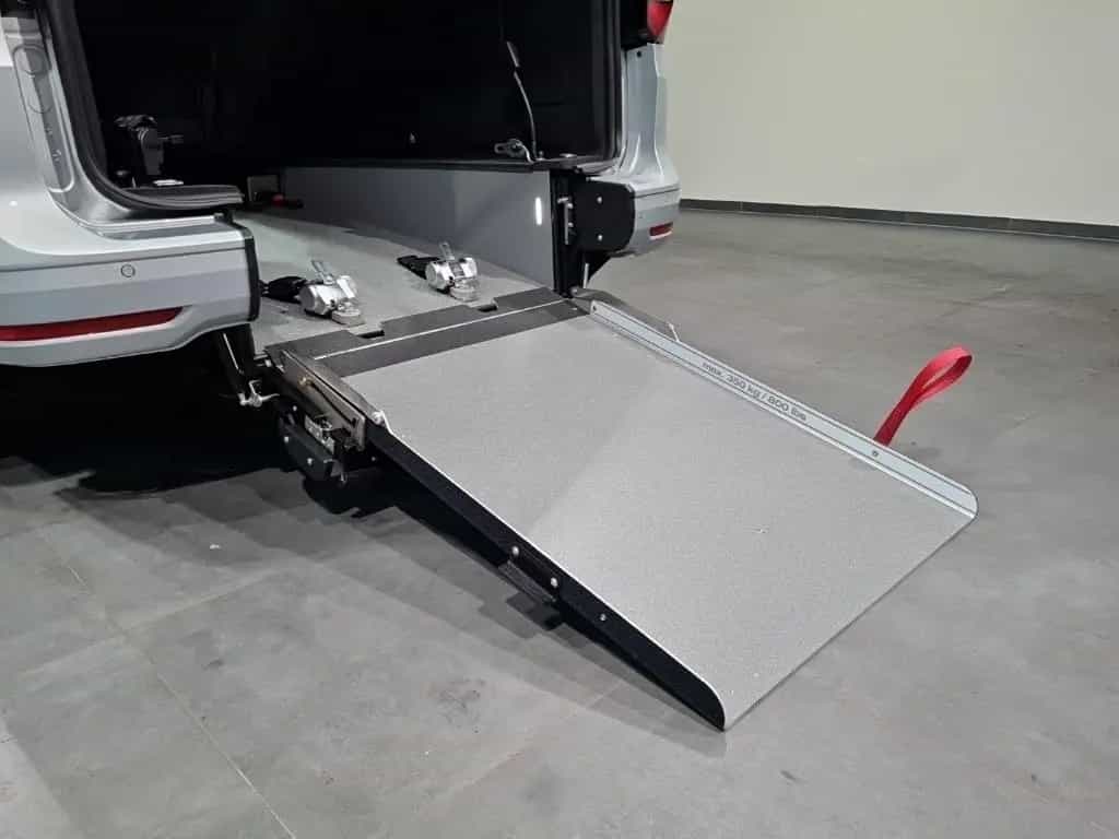 Ford Tourneo Connect L2-Trend "AMF Rollstuhl-Umbau" 05/2026-photo-14