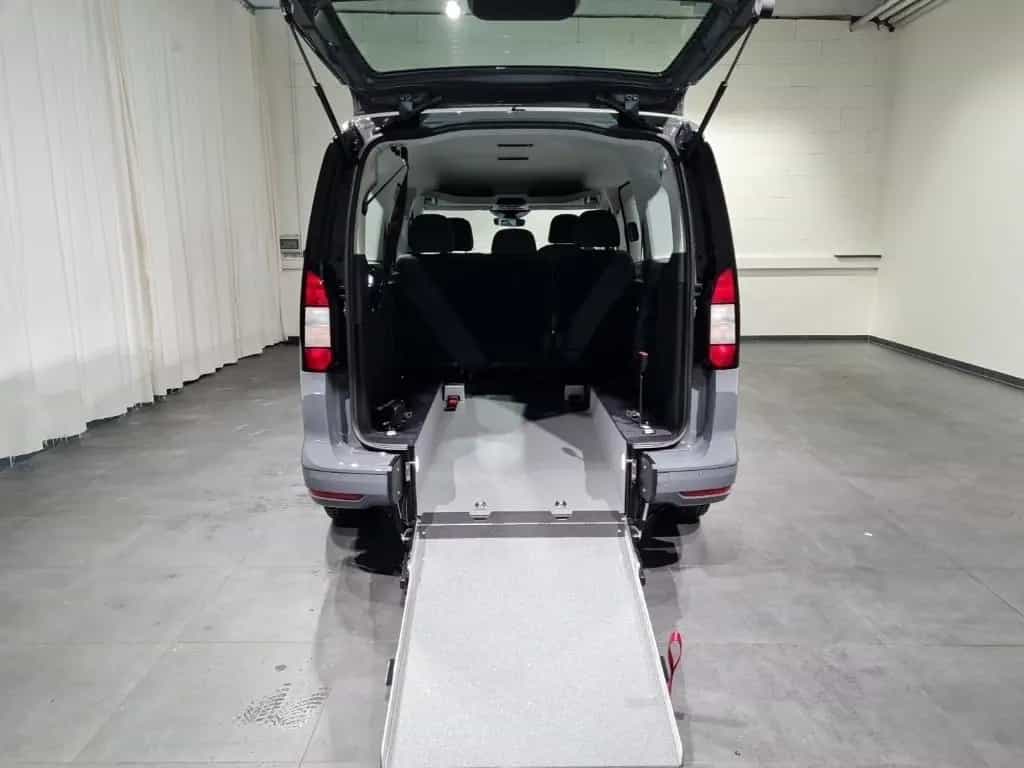 Ford Tourneo Connect L2-Trend "AMF Rollstuhl-Umbau" 05/2026-photo-9