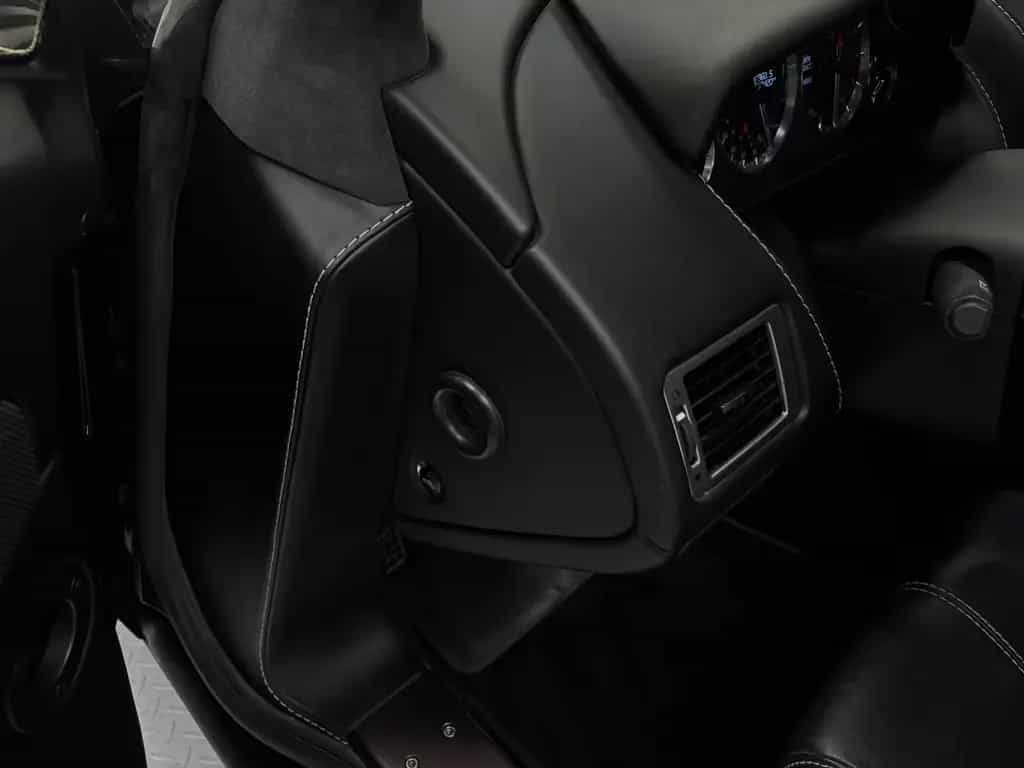 Aston Martin V8 Vantage 4.7l ** MANUAL GEARBOX** 07/2008-photo-27