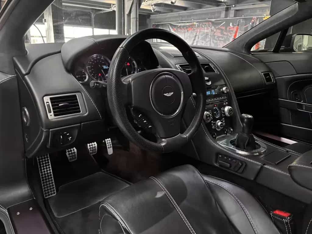 Aston Martin V8 Vantage 4.7l ** MANUAL GEARBOX** 07/2008-photo-28