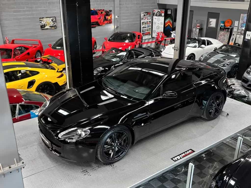 Aston Martin V8 Vantage 4.7l ** MANUAL GEARBOX** 07/2008-photo-3